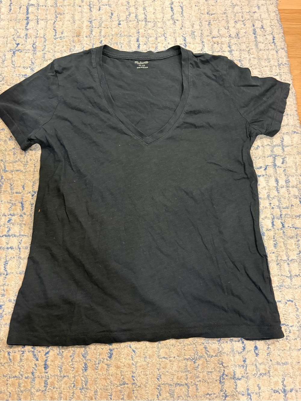Madewell Black V-Neck Short Sleeve Tee